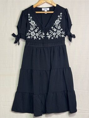 Speechless Girls sz 8 Black Embroidered Dress Special Occasion